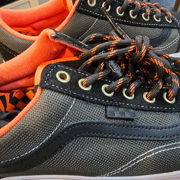 VANS Old Skool Skate Old Skool Spitfire Black/Flame Authentic 100% MENS 12 NEW - Picture 2 of 16